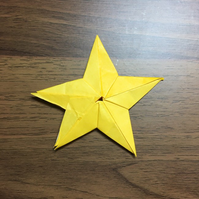 折り紙 星の簡単で子供でも作れる折り方 クリスマスや七夕にも