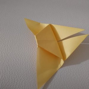 折り紙 箸置きの折り方 簡単に蝶を折っておもてなしに使おう ことのは